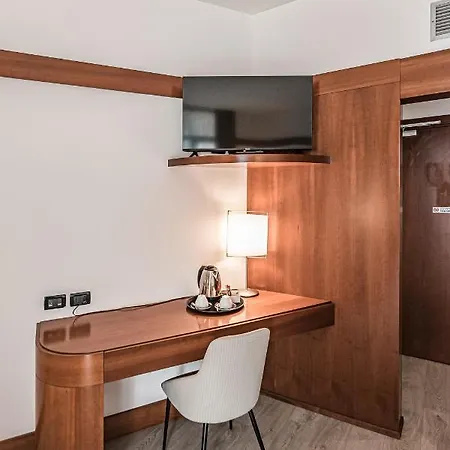Bb Smarthotel Re Milano Nord Szálloda Sesto San Giovanni