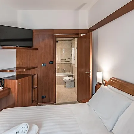 Bb Smarthotel Re Milano Nord Szálloda 4*