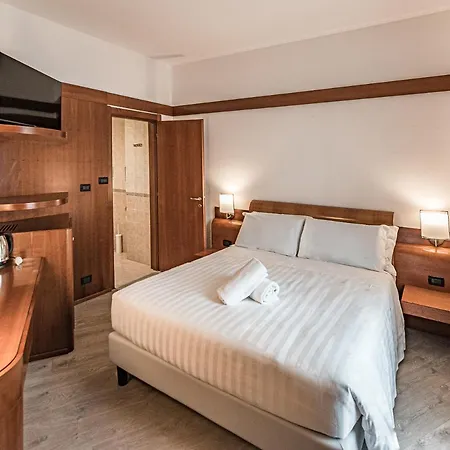 Bb Smarthotel Re Milano Nord Hotel 4*