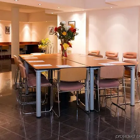 Hotel Bb Smarthotel Re Milano Nord 4*