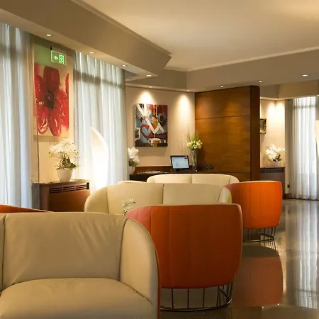 Bb Smarthotel Re Milano Nord Hotel 4*